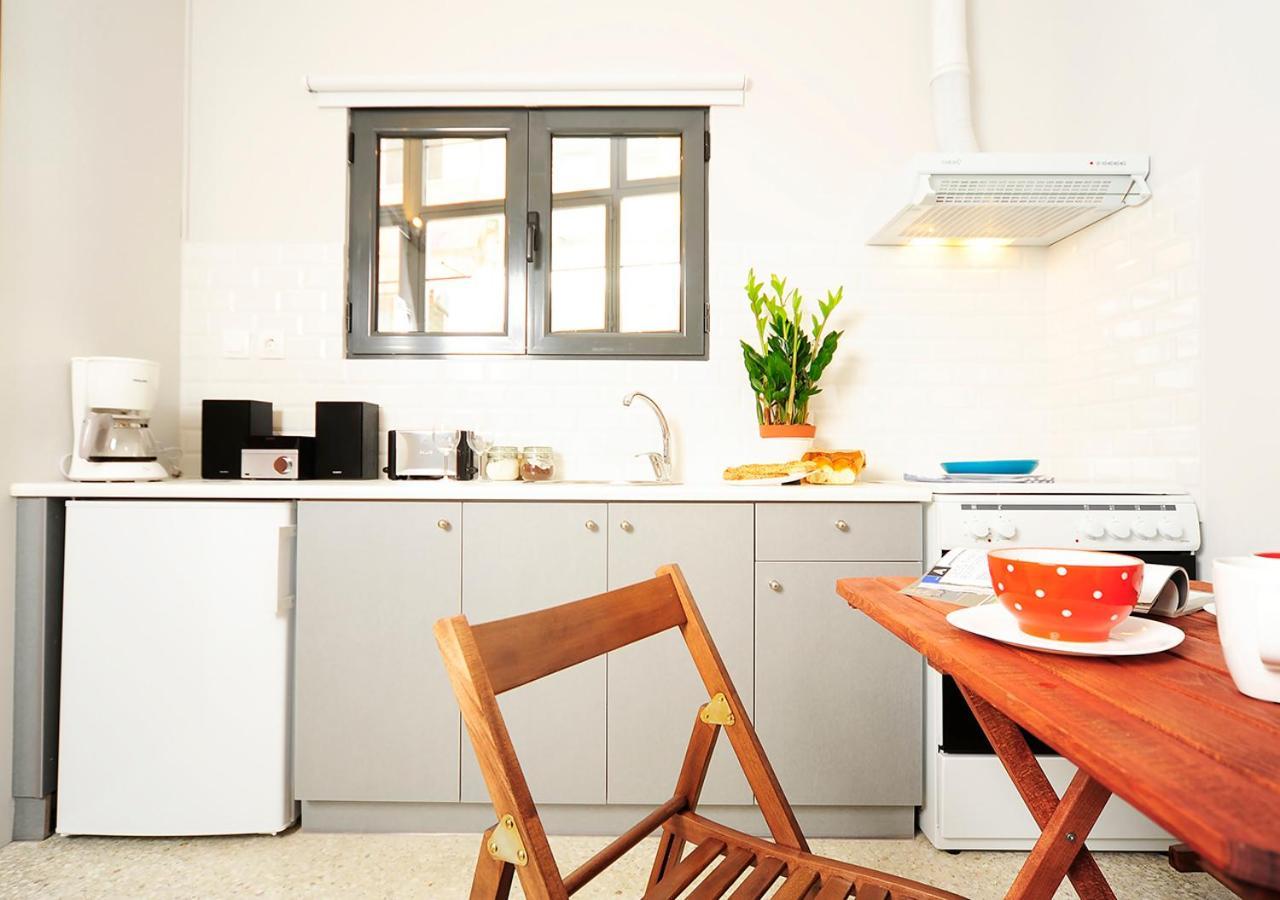 Live In Athens, Psyrri Central Apartments Номер фото